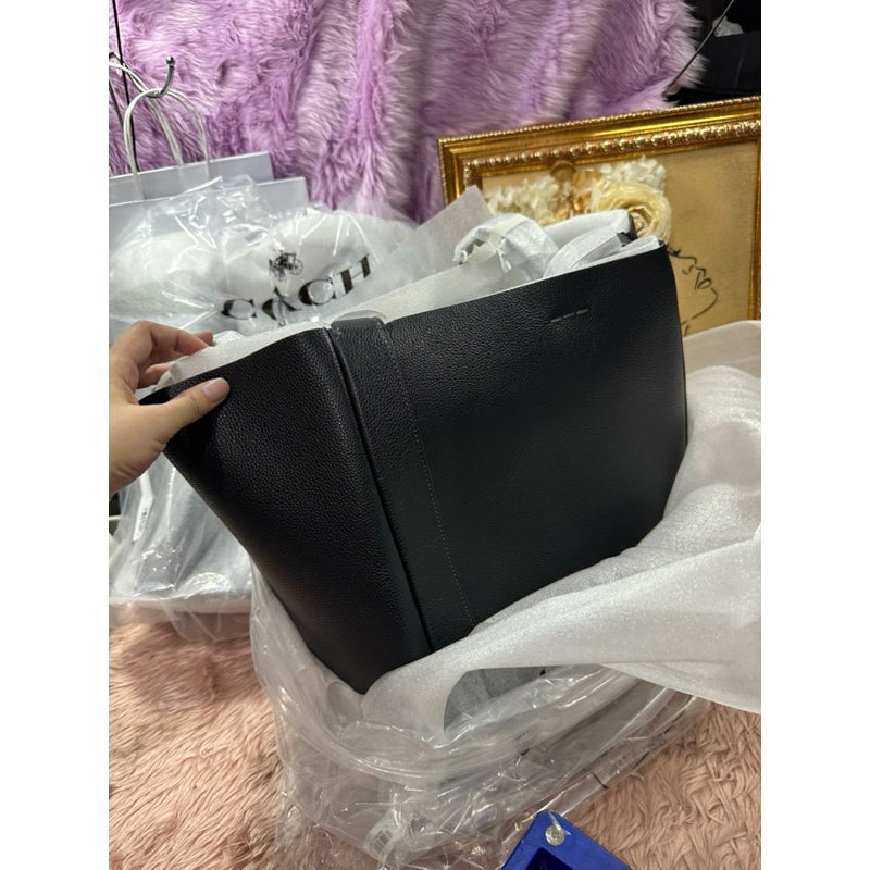 ORIG & IMPORTED CCH Hadley Large Tote Bag Black