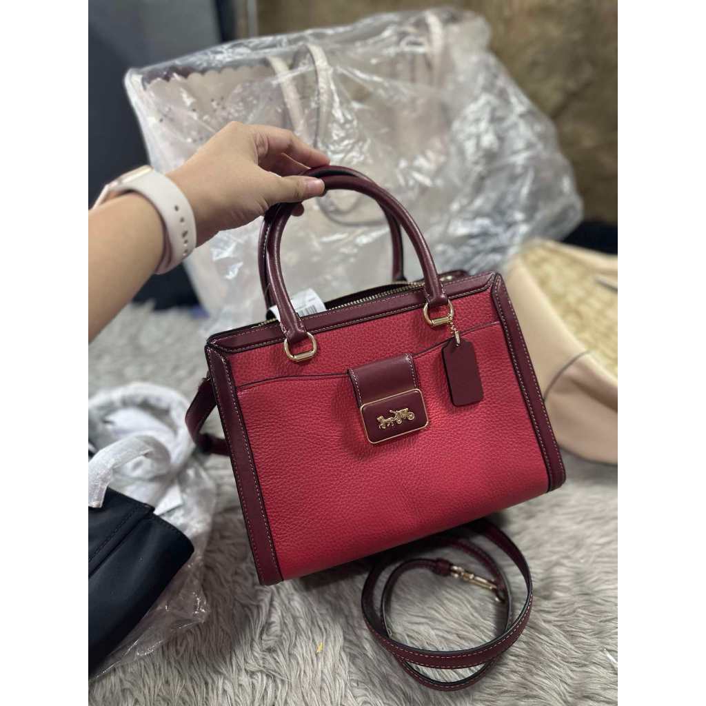 ORIG & IMPORTED CCH Grace Carryall Red Bag