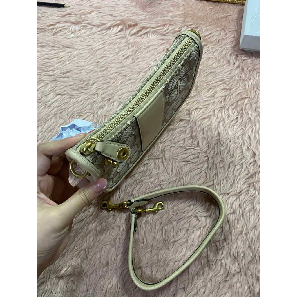 ORIG Preloved CCH Swinger Small Beige Bag 20 In Signature Jacquard