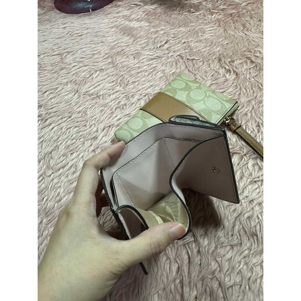 ORIG Preloved MK Trifold Small White/Pink Wallet