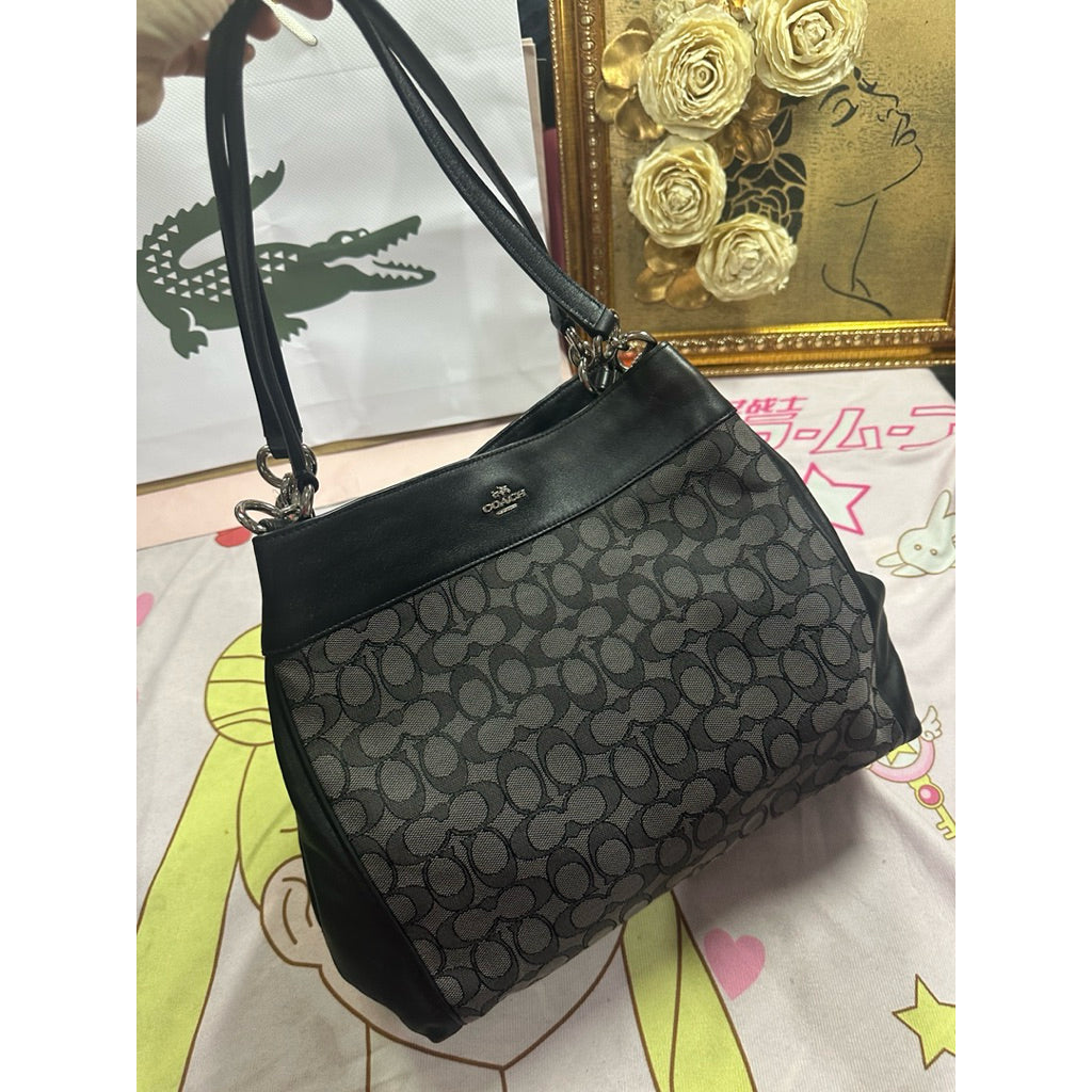 ORIG Preloved CCH Lexy Shoulder Outline Signature Black Hobo Bag