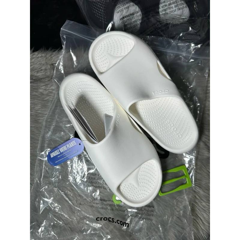 AUTHENTIC/ORIGINAL Mellow Recovery Men Slides in White