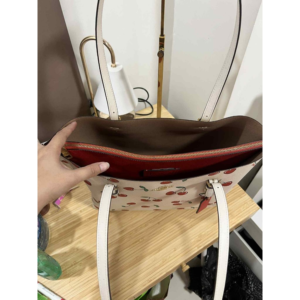 ORIG Preloved CCH Mollie Tote With Heart Cherry Print Large White Bag