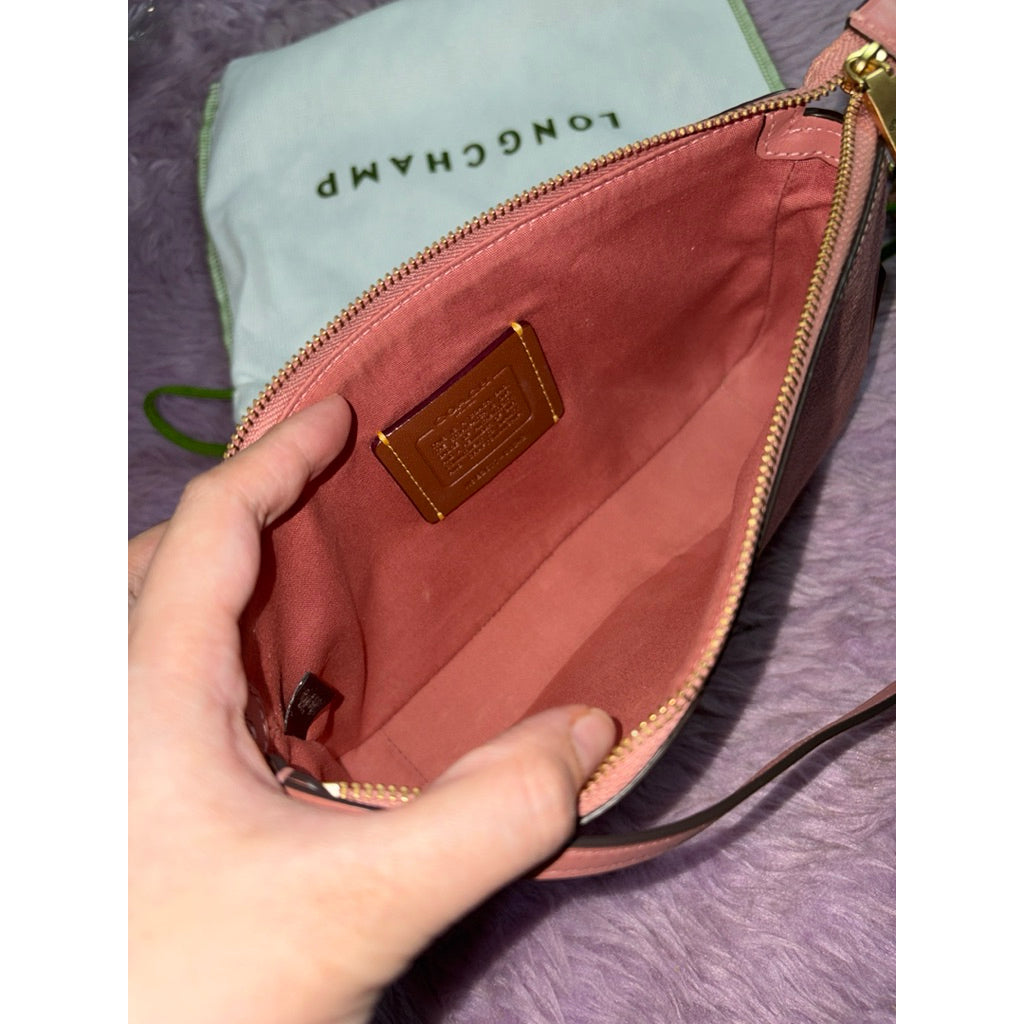 ORIG Preloved CCH Retail Plaza 22 Small Shoulder Bag Pink