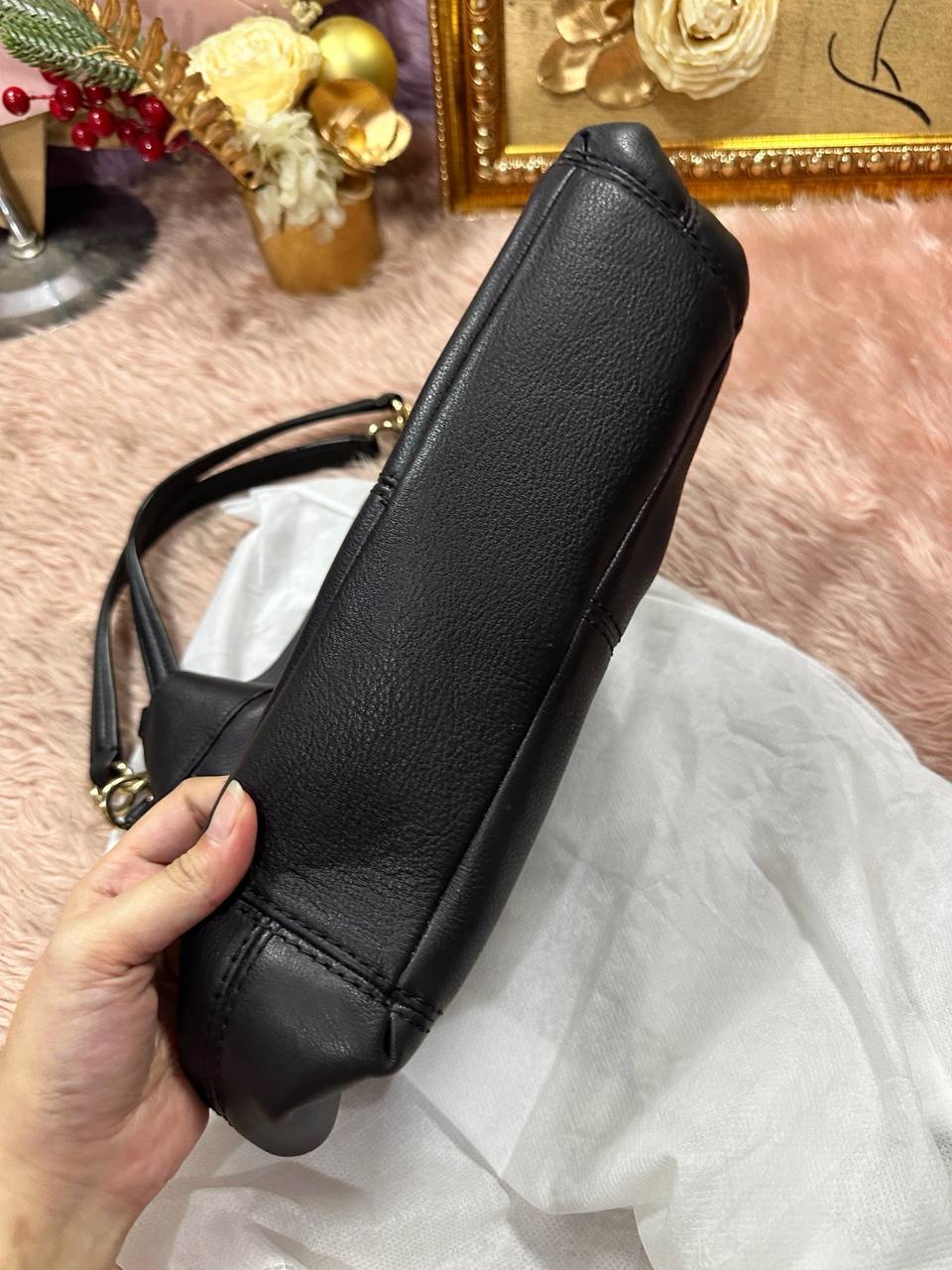 ORIG Preloved Coach Small Lexy Shoulder Bag Black