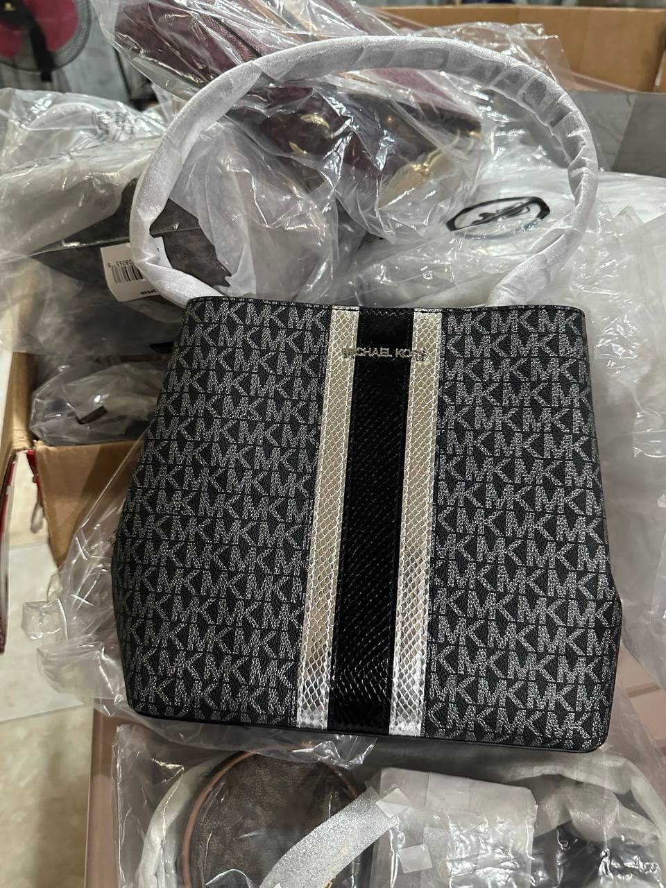 ORIG & IMPORTED Michael Kors MK Pratt Medium Signature Logo and Metallic Shoulder Bag Black