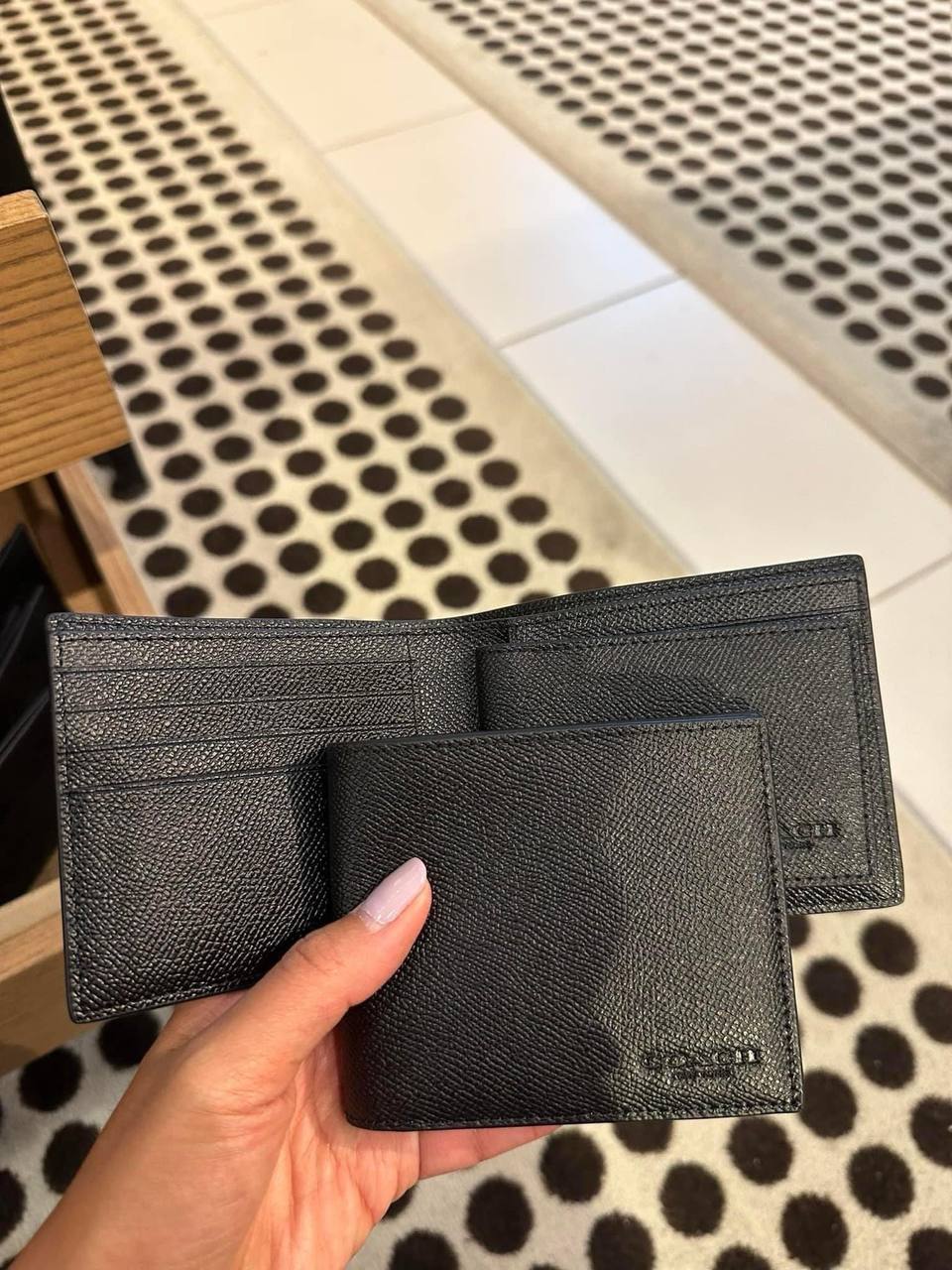 ORIG & IMPORTED COACH Compact Men Bifold Wallet