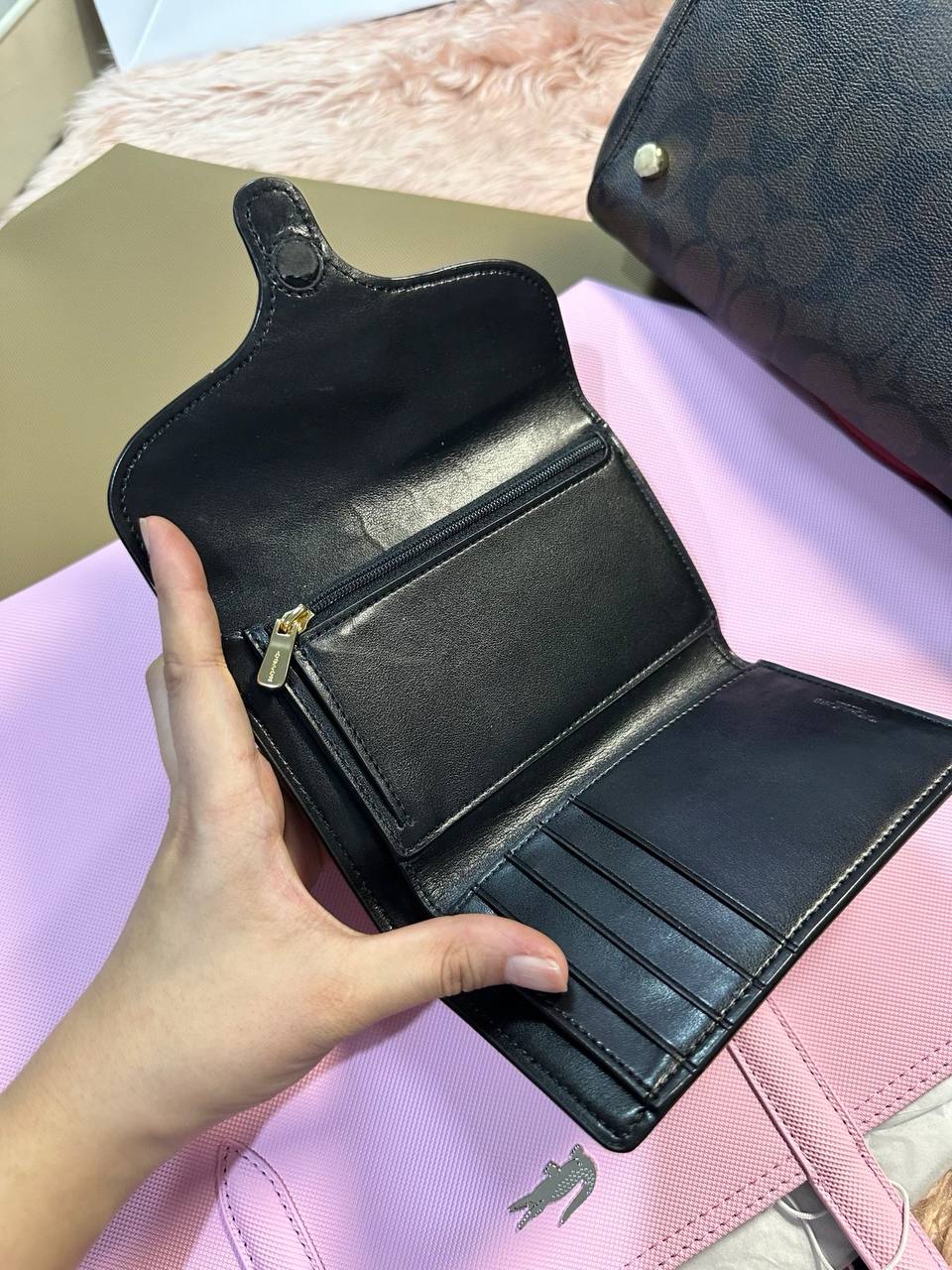 AUTHENTIC/ORIGINAL Preloved COACH Jade Medium Envelope Wallet Brown