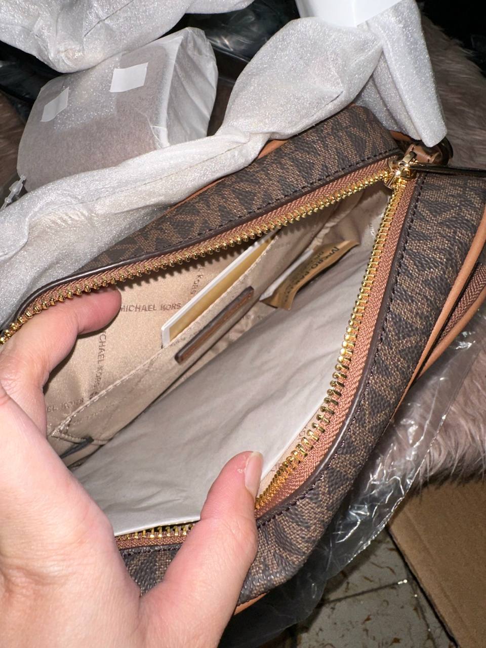 ORIG & IMPORTED MICHAEL KORS MK Jet Set Medium Signature Logo Crossbody Brown Bag with Case for Airpods