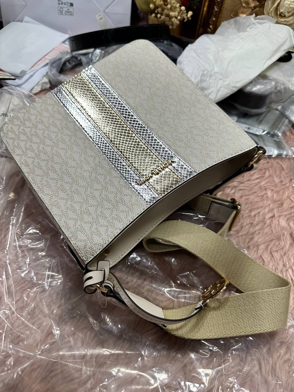 ORIG & IMPORTED Michael Kors MK Jet Set Travel Small Signature Logo and Metallic Messenger Bag Oxblood/Vanilla White
