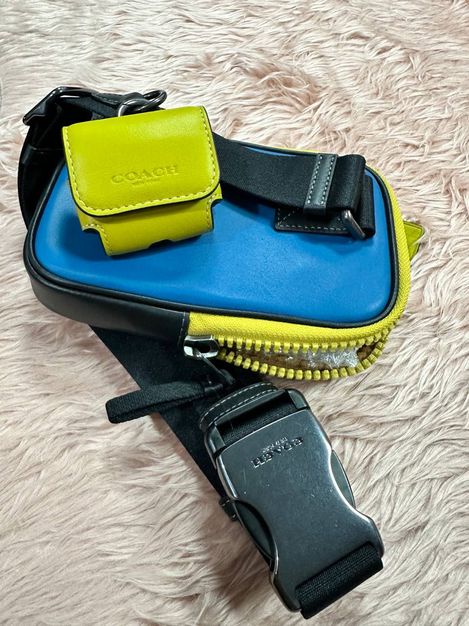 ORIG & IMPORTED COACH Multifunction Phone Pack Blue Men Bag