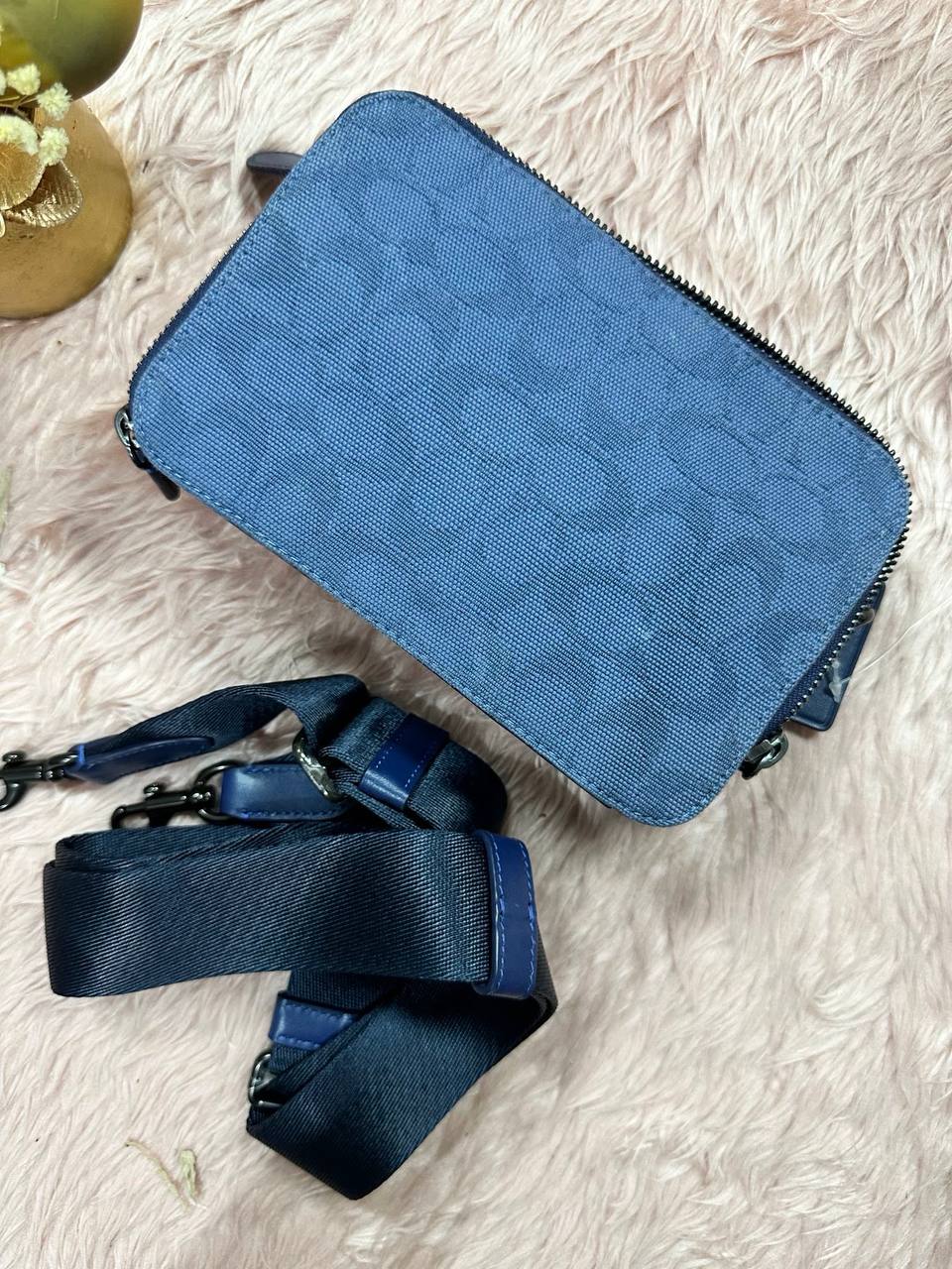 ORIG Preloved Coach Charter Crossbody Bag 19 In Signature Canvas Jacquard Blue