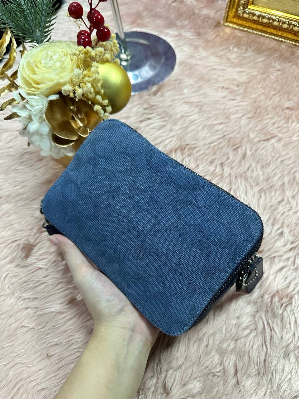 ORIG Preloved Coach Charter Crossbody Bag 19 In Signature Canvas Jacquard Blue