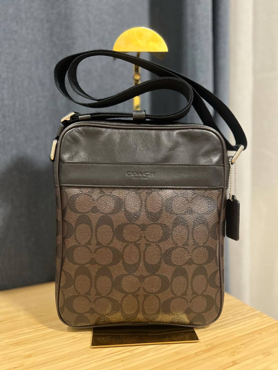 ORIG Preloved Coach Charles Flight Men Bag Brown