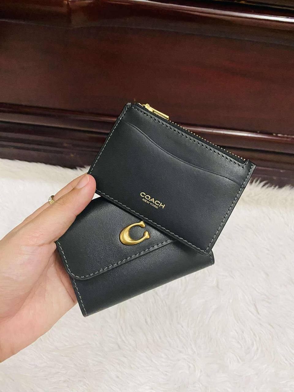 ORIG & IMPORTED Coach Essential Small Retail Card Holder Black Dual Wallet