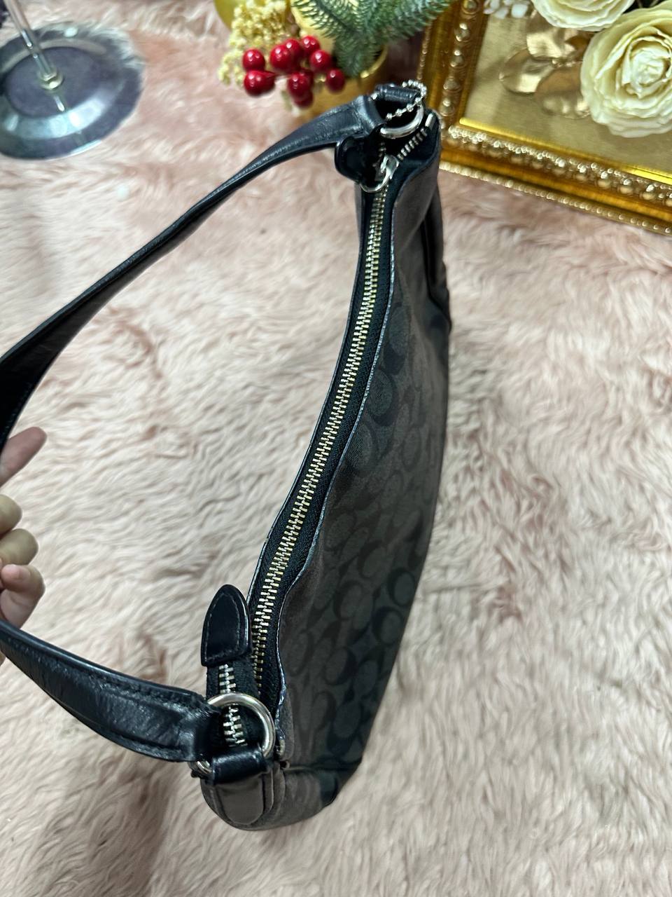 ORIG Preloved Coach Zip Hobo Shoulder Black Bag