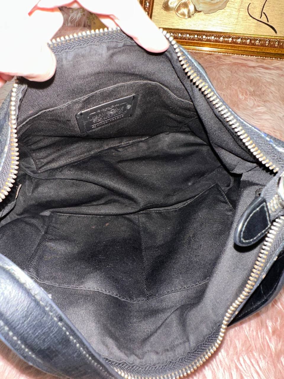 ORIG Preloved Coach Zip Hobo Shoulder Black Bag