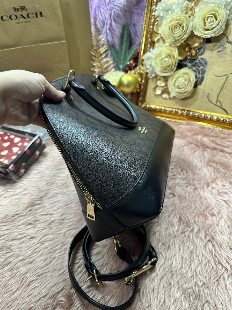 ORIG Preloved Coach Large Sierra Satchel Black Signature Brown Black