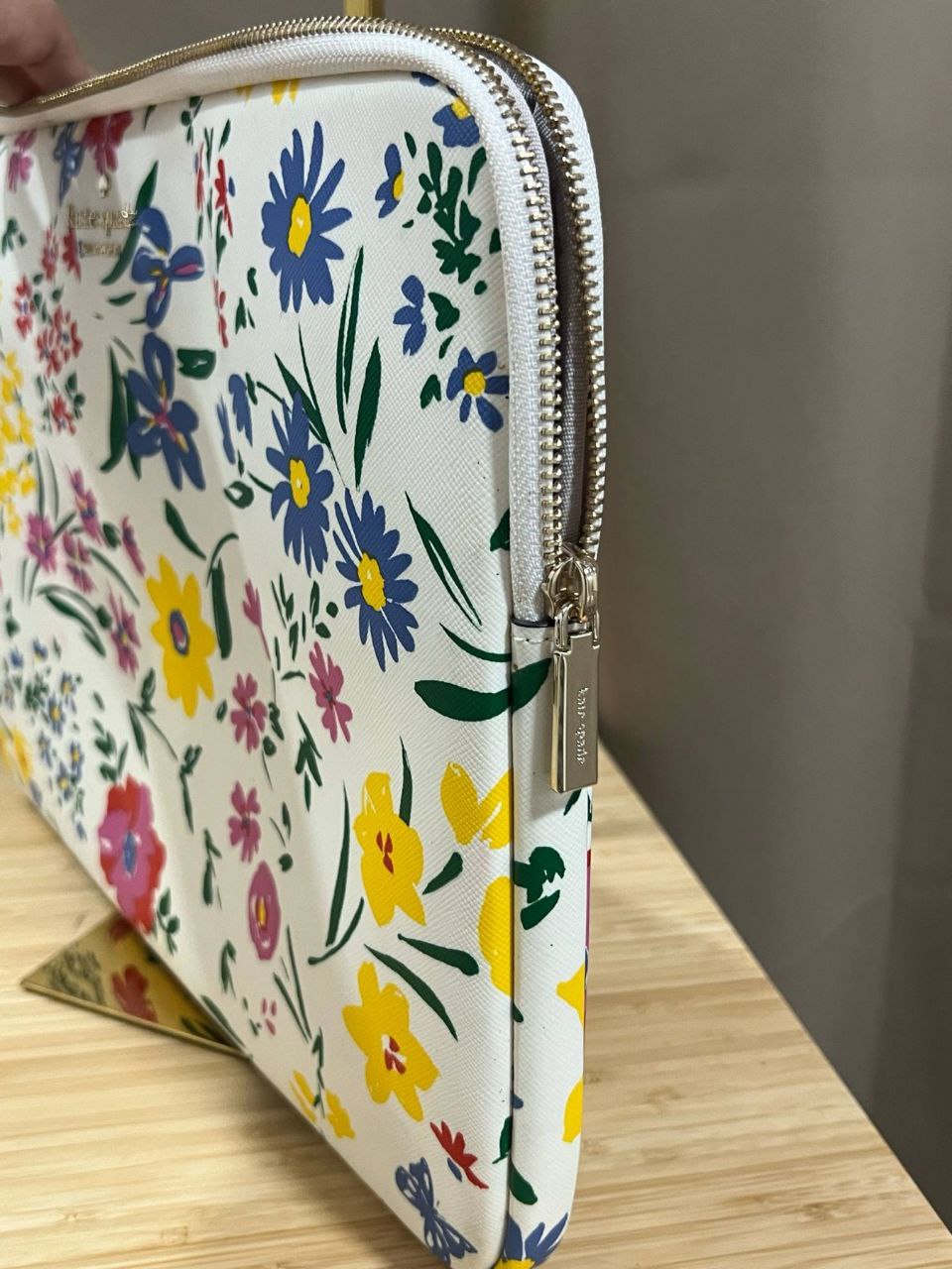 ORIG Preloved Kate Spade KS Garden Bouquet Laptop Sleeve White Floral
