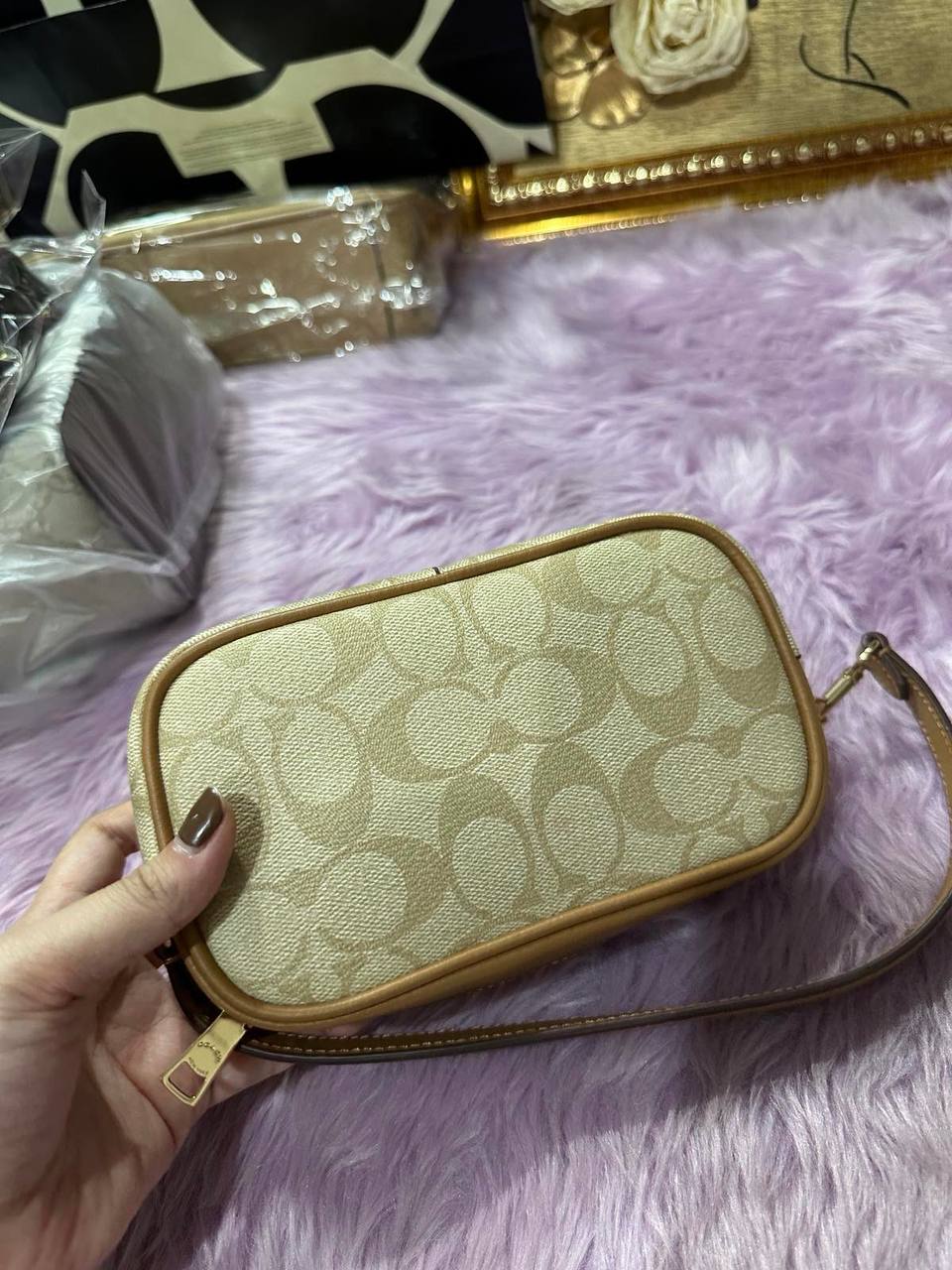 ORIG Preloved Coach Jamie Wristlet In Khaki Saddle Brown Small Bag