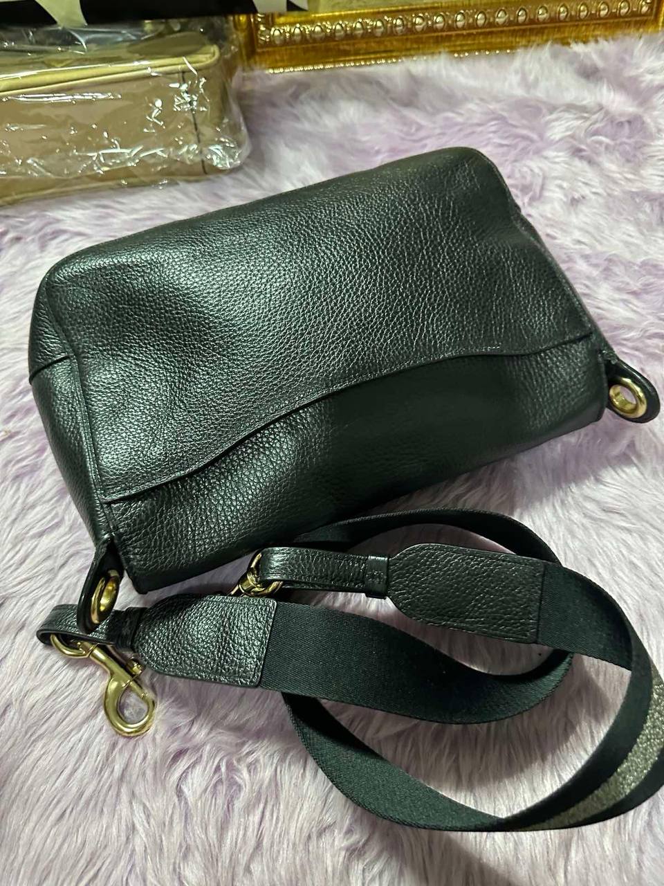 ORIG Preloved Coach Jes Messenger Medium Black Bag