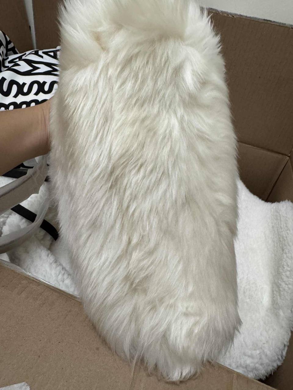 ORIG & IMPORTED Coach RARE RETAIL juliet medium shoulder shearling fur white bag