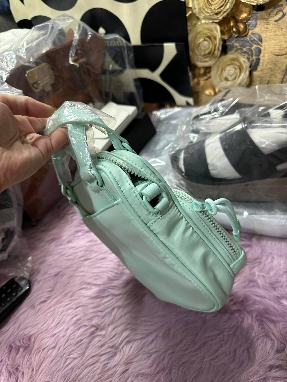 ORIG & IMPORTED Guess Sprint Mint Green Crossbody Bag