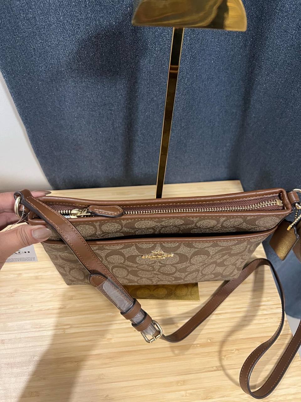 ORIG & IMPORTED COACH File Crossbody In Signature Canvas Brown Khaki Bag