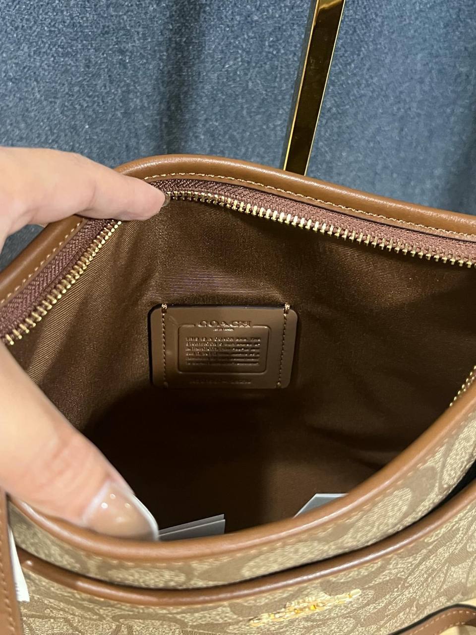 ORIG & IMPORTED COACH File Crossbody In Signature Canvas Brown Khaki Bag
