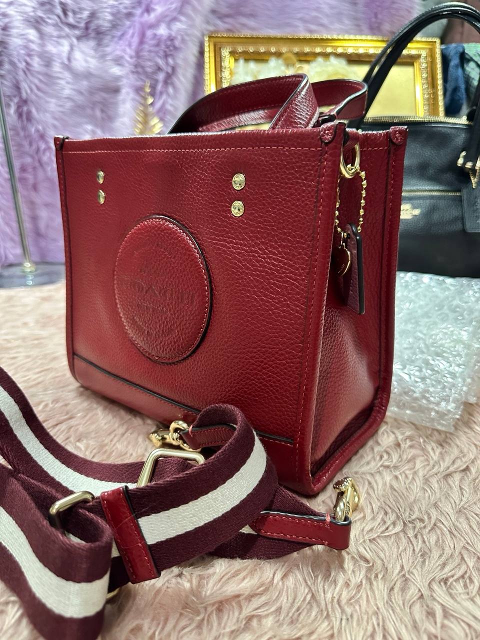 ORIG & IMPORTED COACH Dempsey Tote Bag 22 With Heart Charm Red Bag