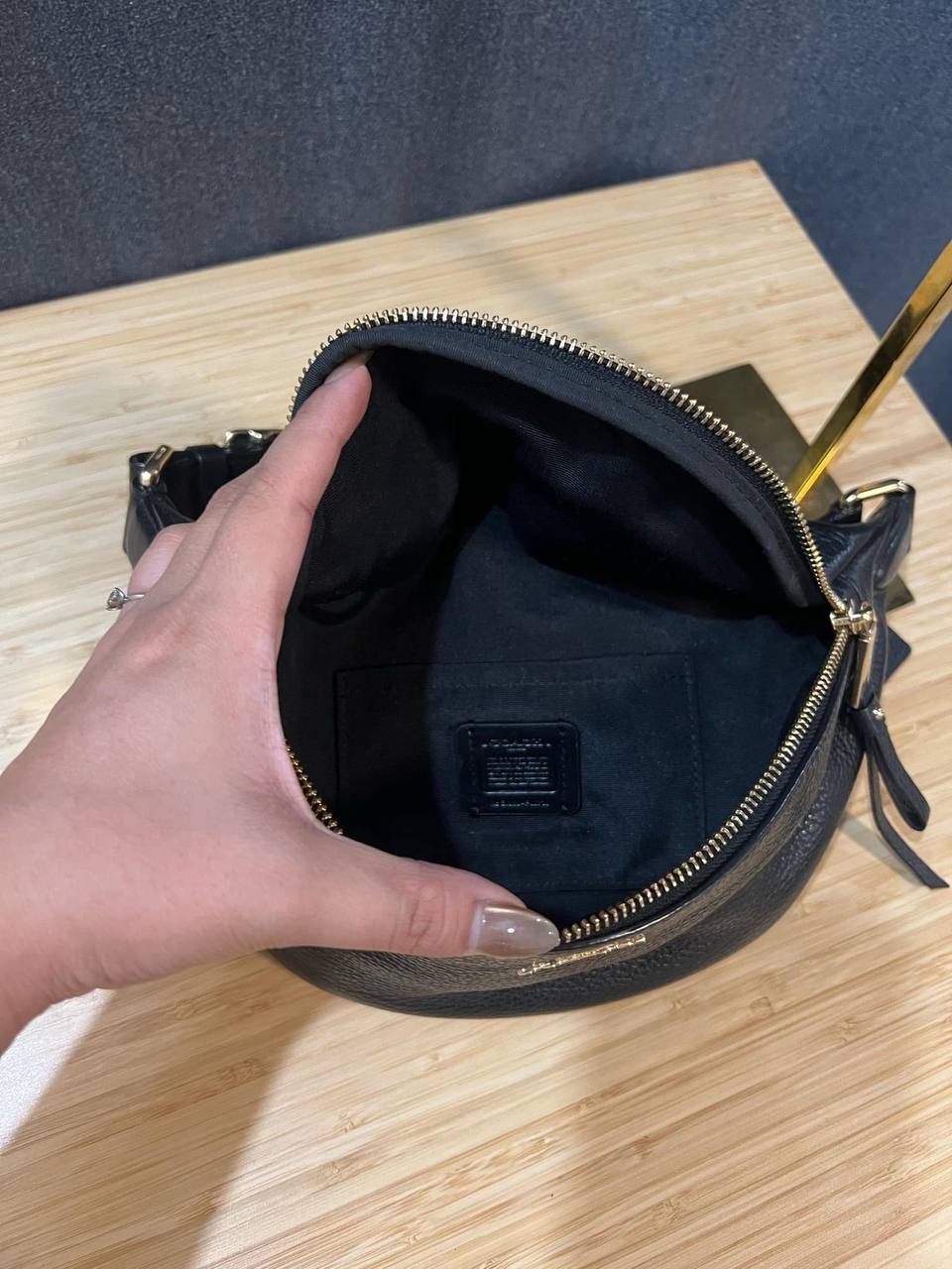ORIG Preloved COACH Belt Bag Black