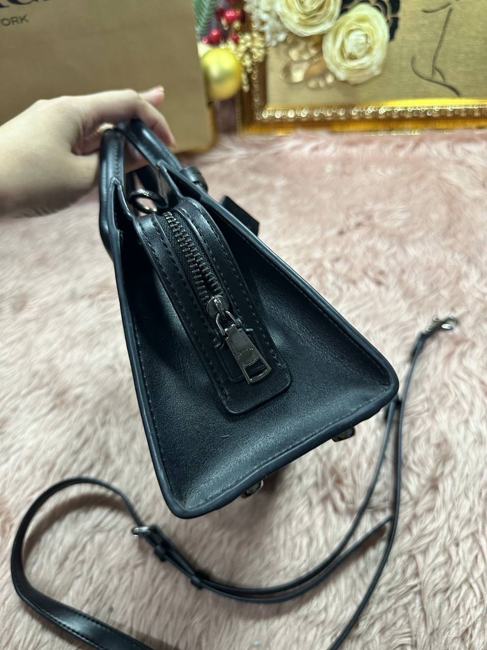 ORIG Preloved COACH Andrea Carryall Black Bag