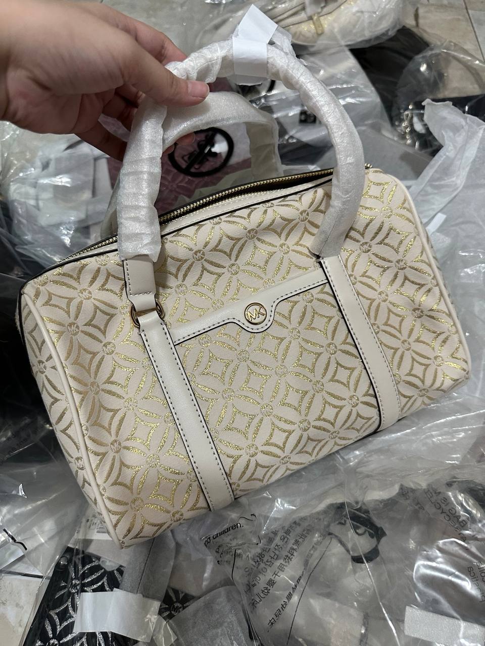 ORIG & IMPORTED MICHAEL KORS MK Medium Duffle Satchel Bag Glitter Vanilla White