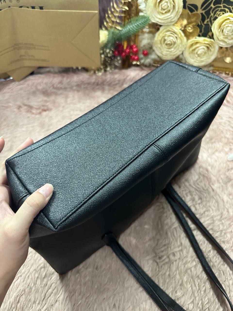 ORIG Preloved Coach Crossgrain Leather Zip Top Tote Shoulder Bag Black