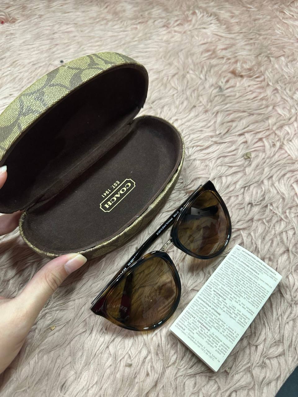 ORIG Preloved Coach Wellington Sunglasses HC8221-512013 Cat Eye