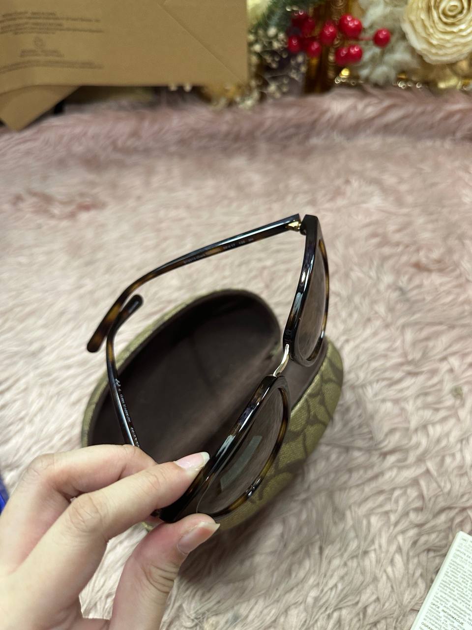 ORIG Preloved Coach Wellington Sunglasses HC8221-512013 Cat Eye