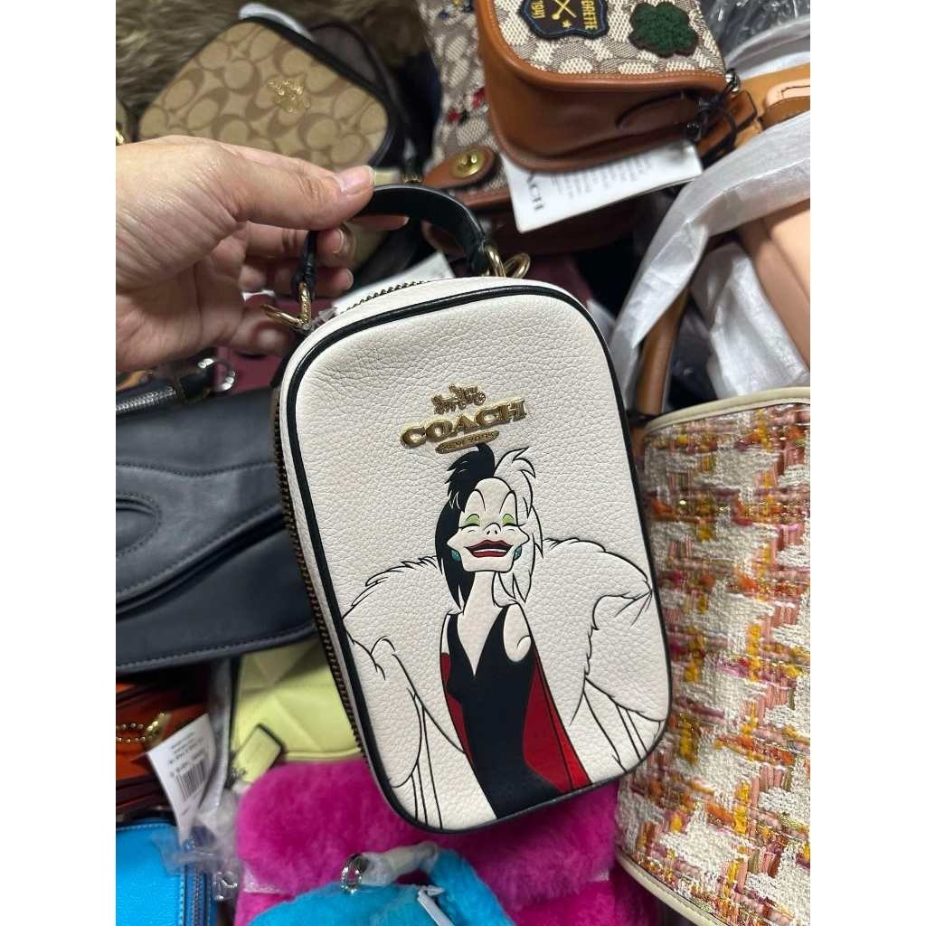 ORIG & IMPORTED CCH Eva Phone Crossbody With Cruella Small White Bag