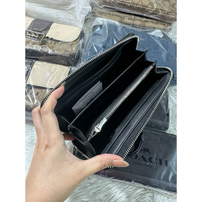 IMPORTED/Orig CCH Long Zip Around Wallet In Signature Jacquard Black