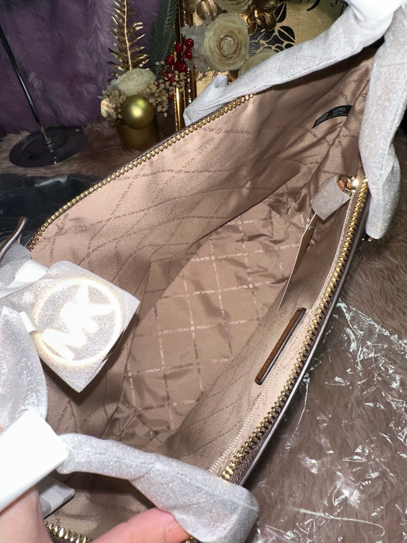 ORIG & IMPORTED MK Charlotte Large Logo and Leather Top-Zip Tote Bag Brown Vanilla White