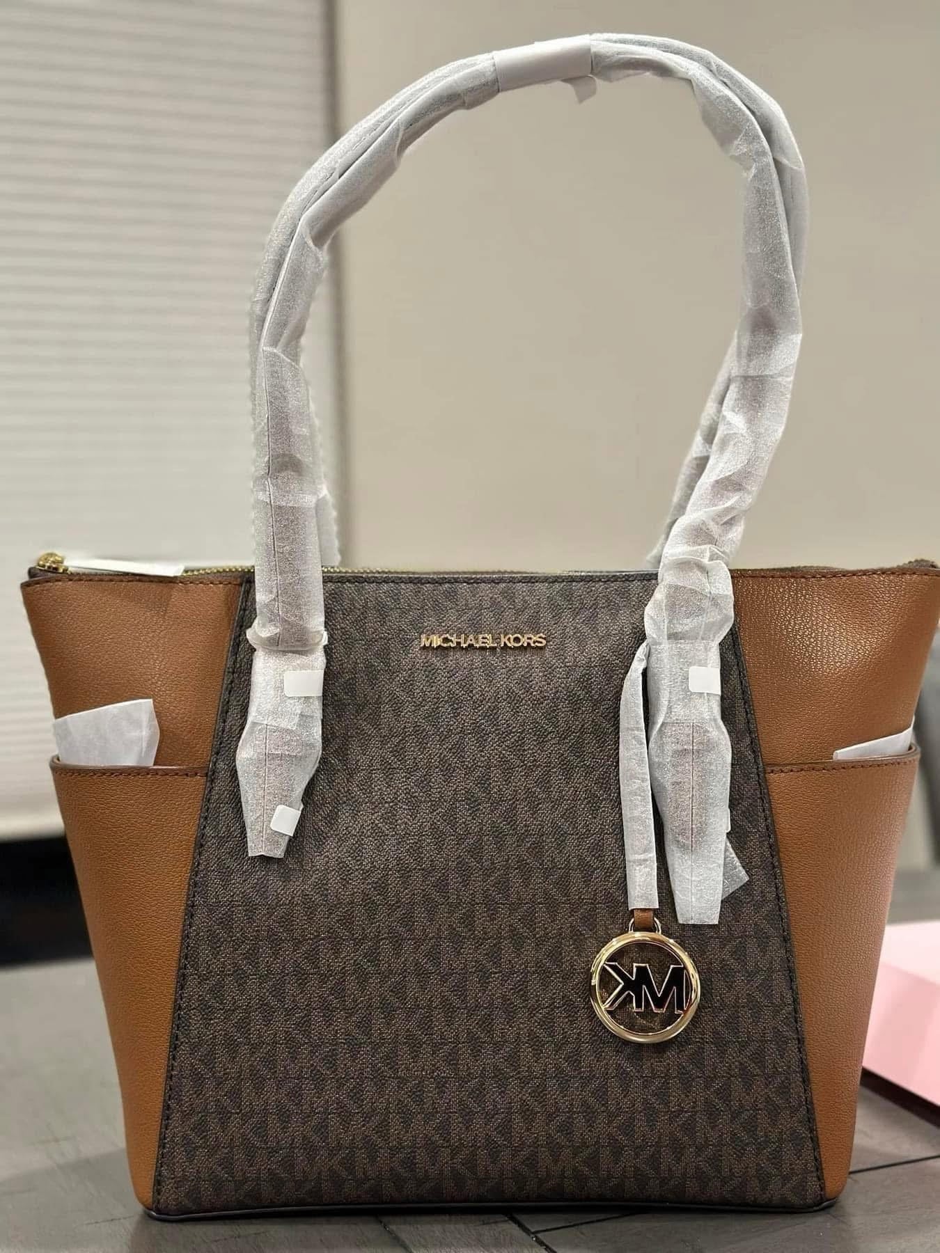 ORIG & IMPORTED MK Charlotte Large Logo and Leather Top-Zip Tote Bag Brown Vanilla White