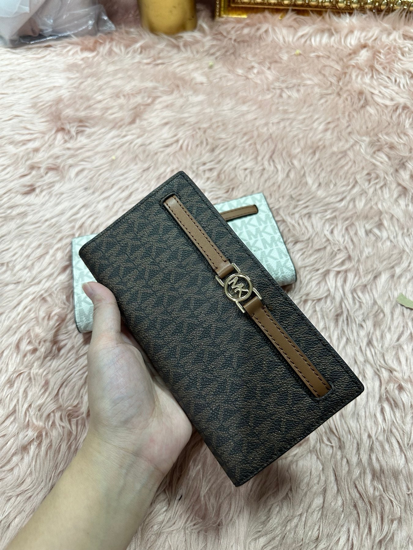 ORIG & IMPORTED MK Reed Large Logo Long Wallet Brown Vanilla White