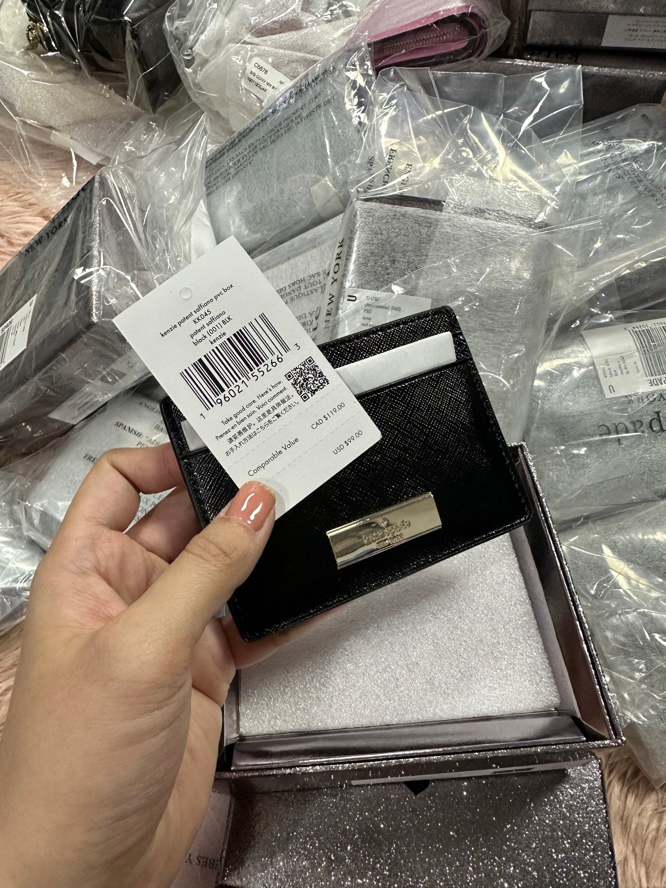 ORIG & IMPORTED KS Kenzie Boxed Medium Compact Wallet Black