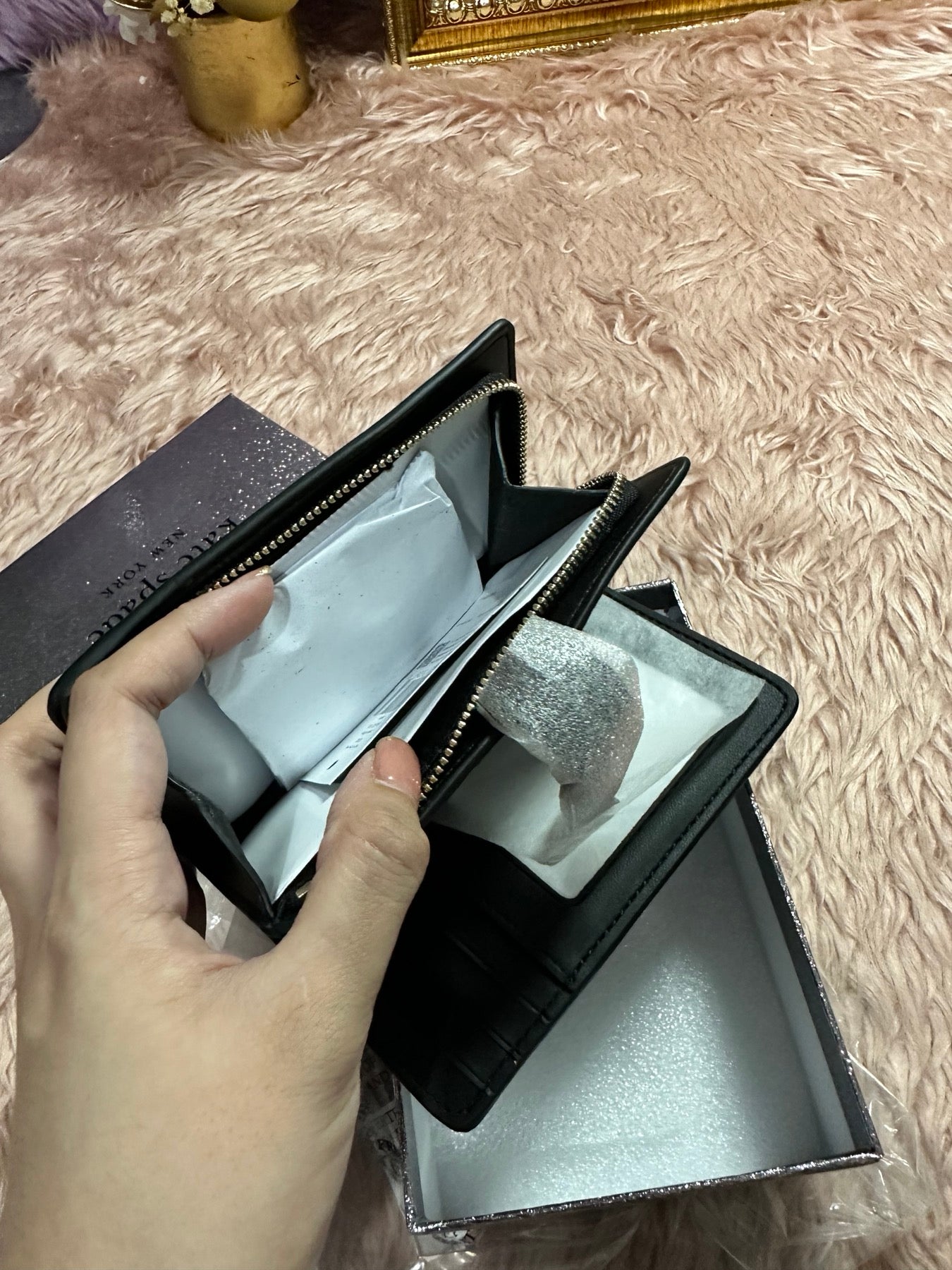 ORIG & IMPORTED KS Kenzie Boxed Medium Compact Wallet Black