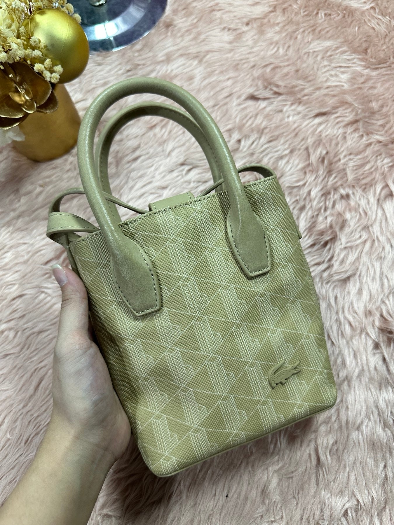 AUTHENTIC/ORIGINAL Preloved Lacoste Vertical Mini Bag Viennois Beige