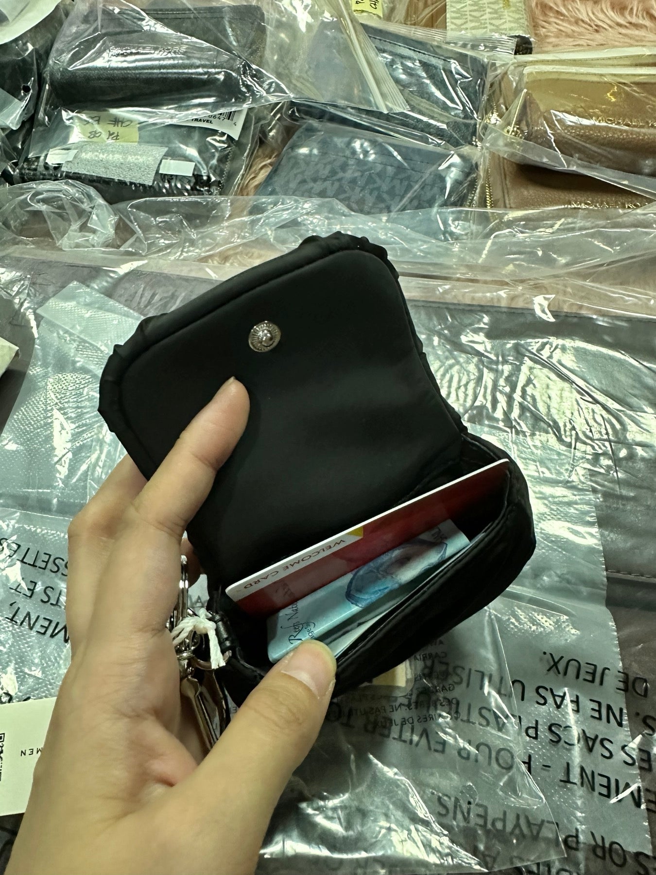 ORIG &IMPORTED Tory Burch Britten Nylon Puffy Card Case Mini Wallet Keychain Charm Black