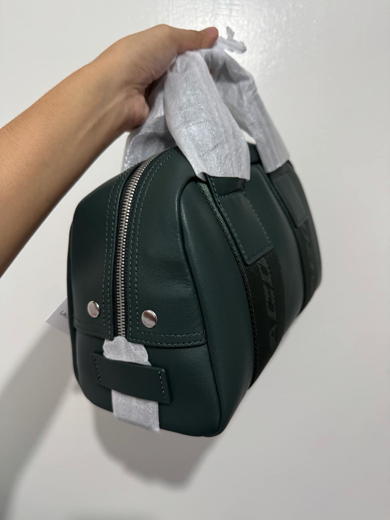 ORIG & IMPORTED Lacoste Unisex Contrast Inscriptions Gym Green Duffle Satchel Bag