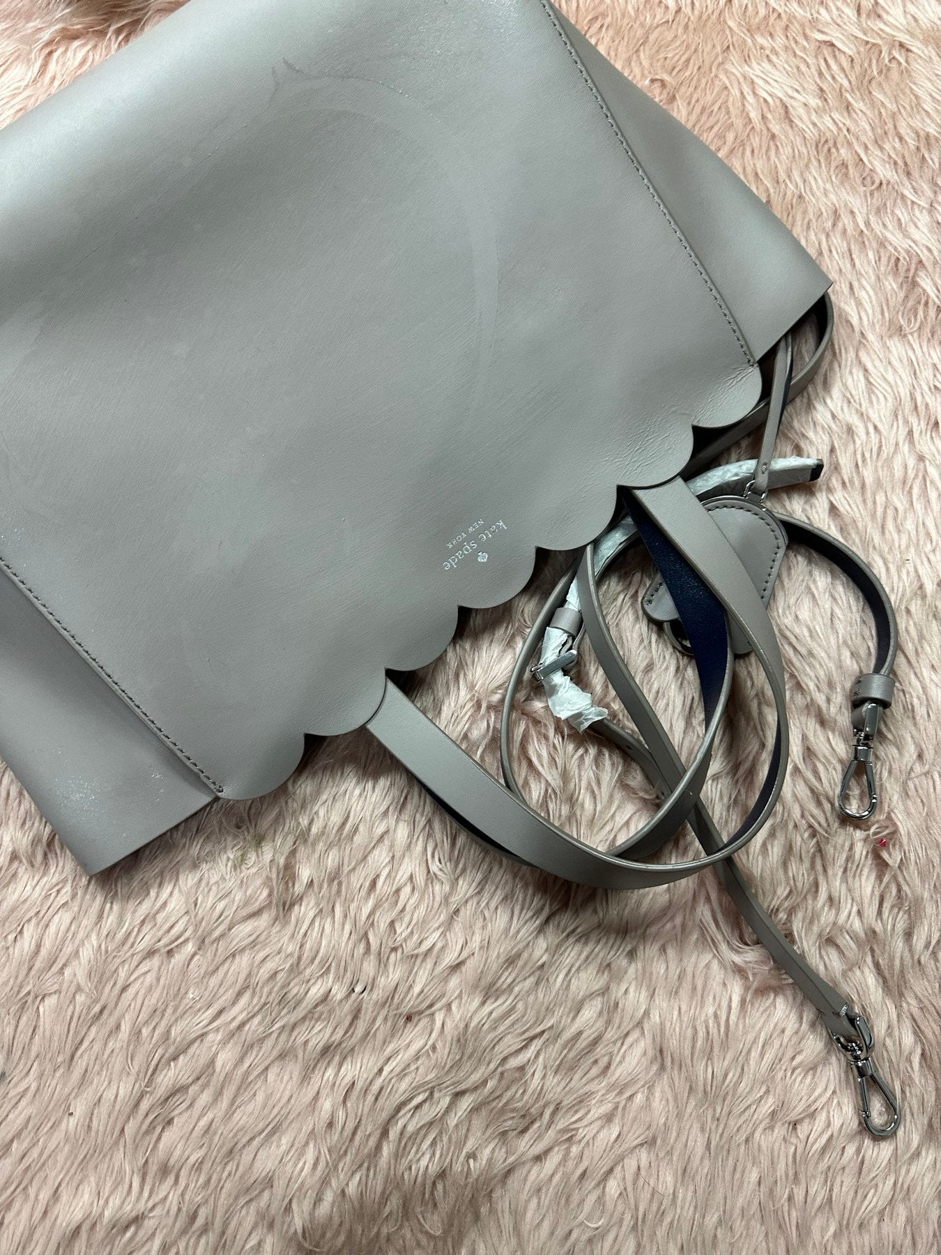 AUTHENTIC/ORIGINAL Preloved KS Magnolia Street Mina Large Tote Gray Bag