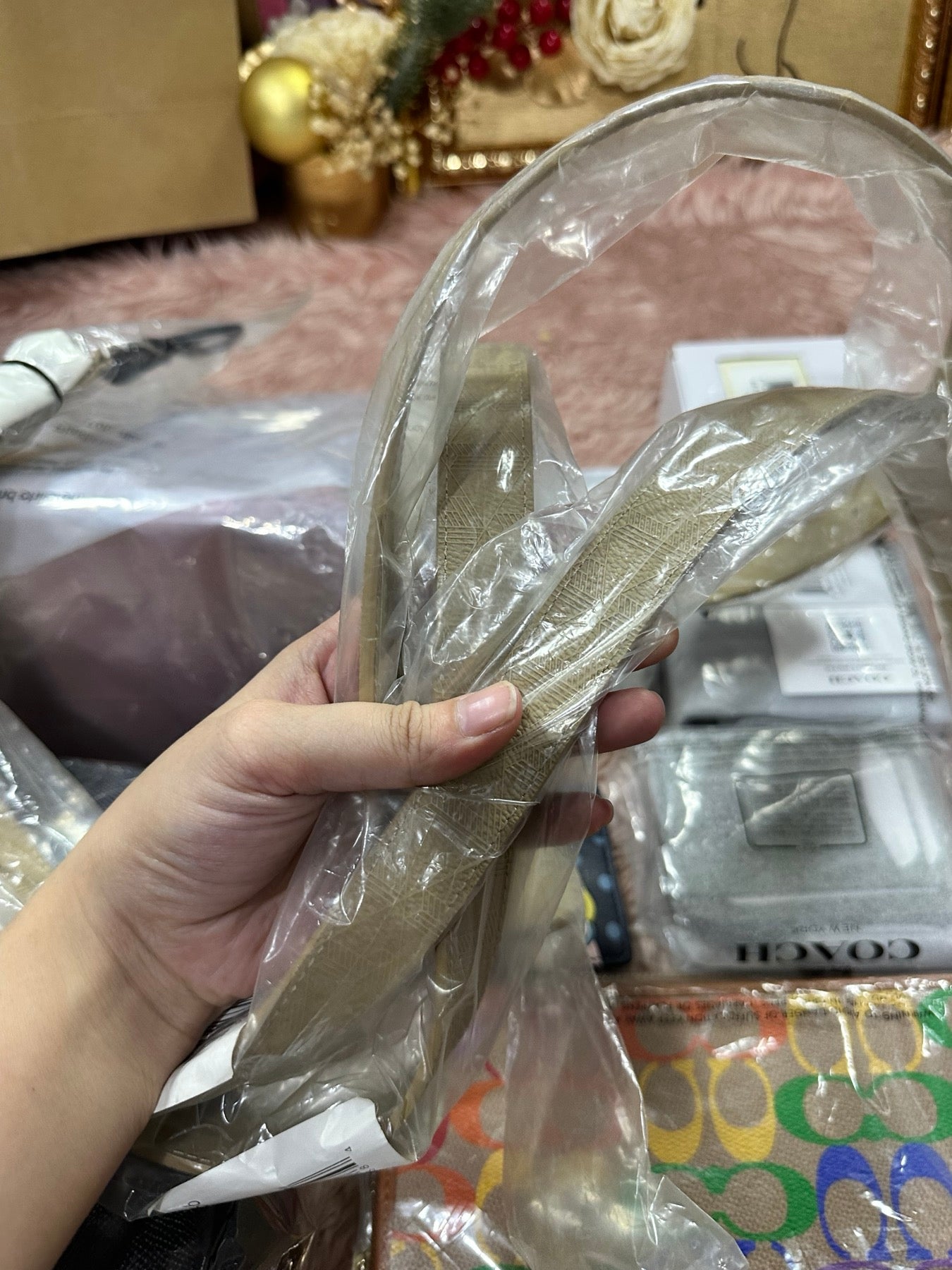 ORIG & IMPORTED LACOSTE Metal Crocodile Stitched Leather Belt Black / Beige