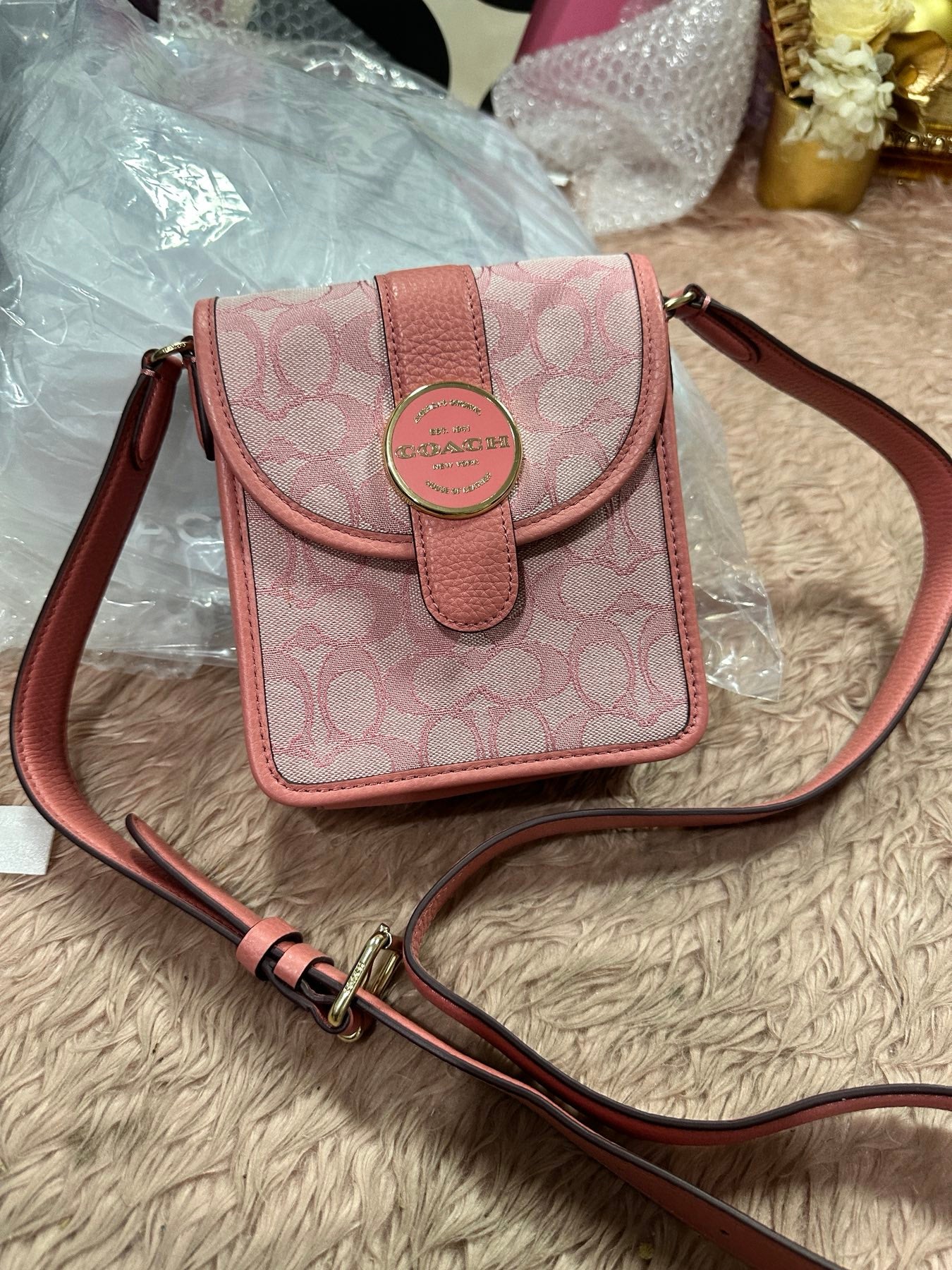 ORIG Preloved Coach North/South Lonnie Small Phone Pink Bag in Signature Jacquard