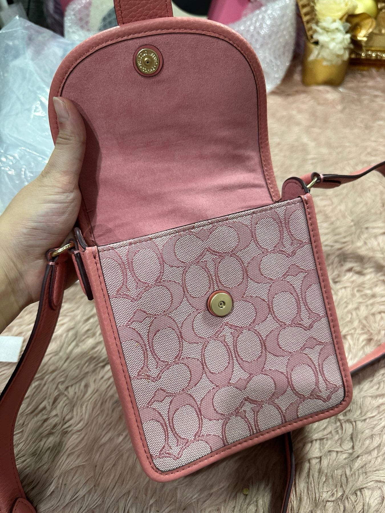 ORIG Preloved Coach North/South Lonnie Small Phone Pink Bag in Signature Jacquard